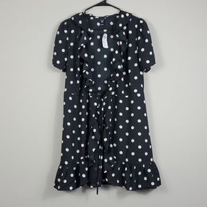 Windsor Black & White Polka Dot Shrug Size M